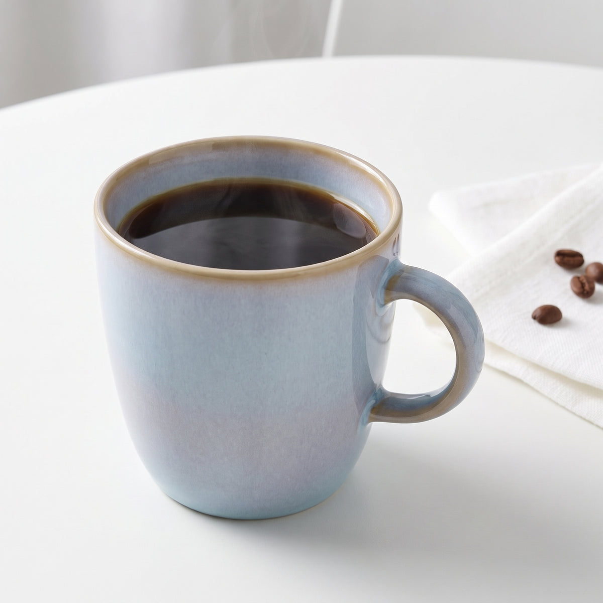 Tasse à café en céramique bleu clair – Design élégant avec finition brillante